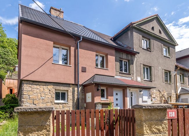 prodej koncového domu v Povrlech ulice Lužecká